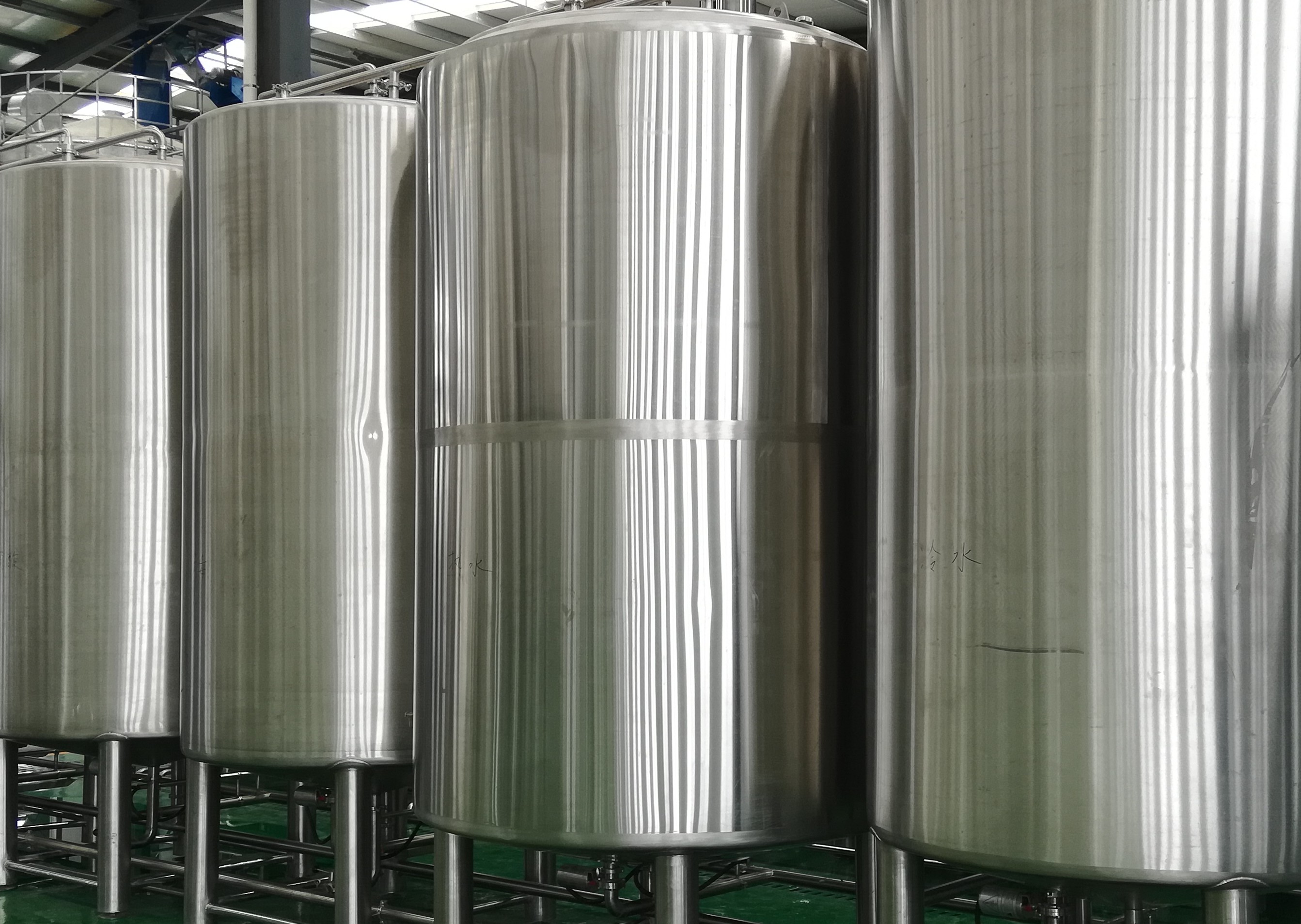 Auto/Manual convenient professional Industrial beer brewing equipment of SUS304 316 from China W1
